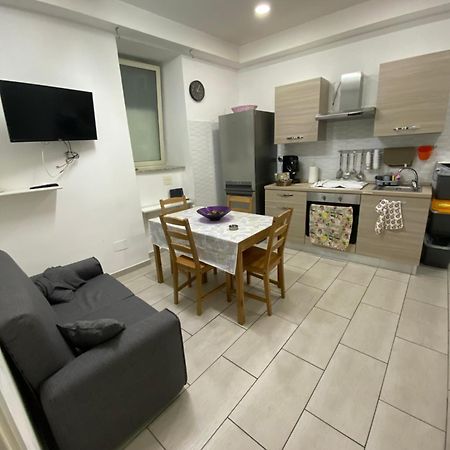 Terry'S House Apartment Napoli Bagian luar foto