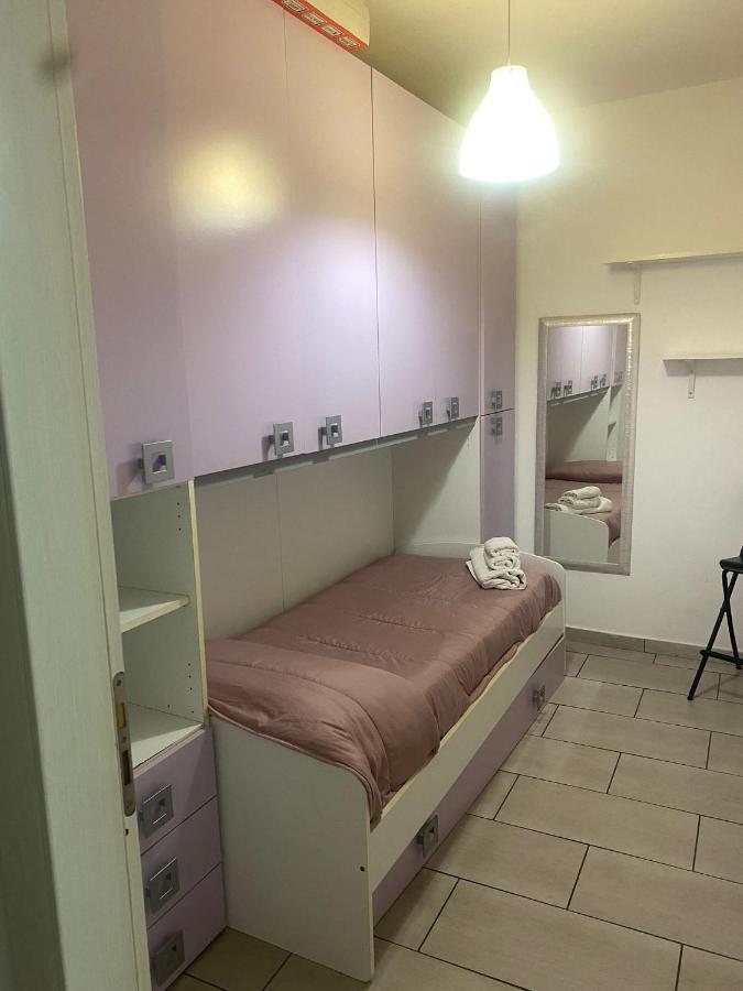 Terry'S House Apartment Napoli Bagian luar foto