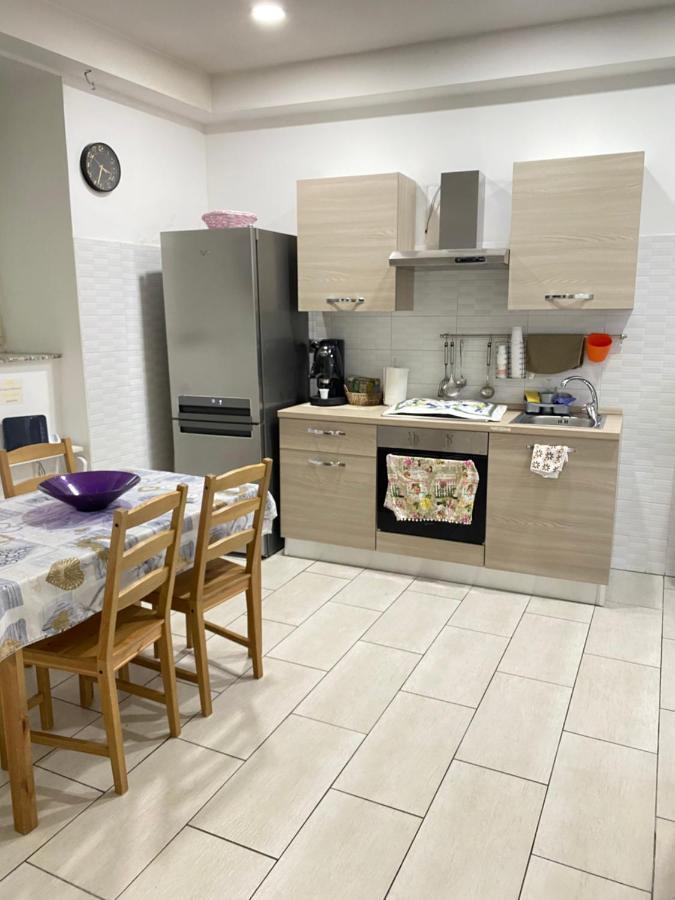 Terry'S House Apartment Napoli Bagian luar foto